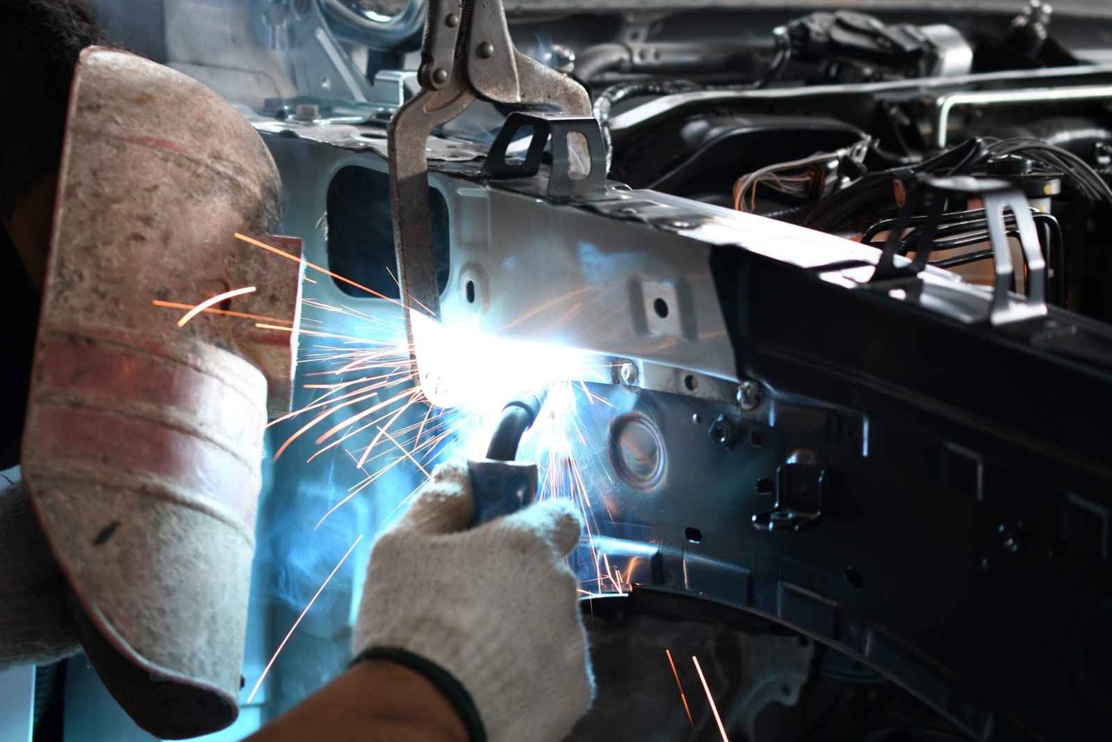 Why Choosing a Local Collision Repair Shop Matters After an Accident